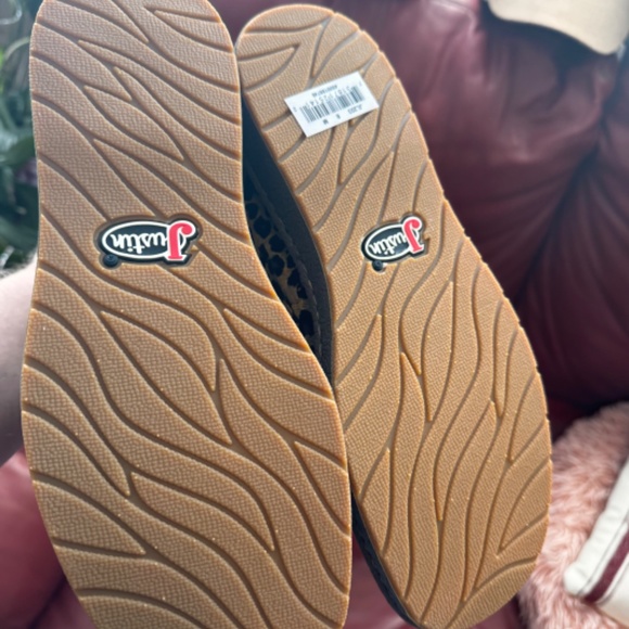 Justin Gypsy Leopard And Black Booties Women’s size 8 - Picture 7 of 9